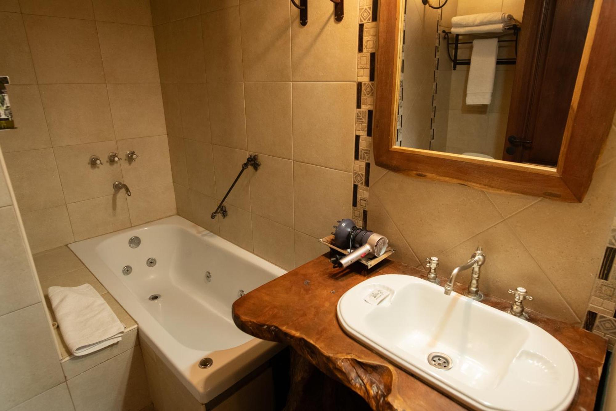 קאפאייט La Casa De La Bodega - Wine Boutique Hotel מראה חיצוני תמונה